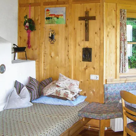Ferienhaus In Ruhiger Lage *