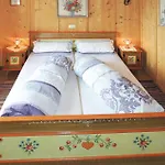 Nyaraló In Ruhiger Lage *