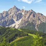 In Ruhiger Lage Nyaraló